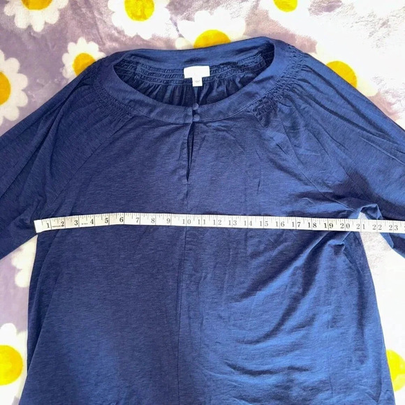 j. jill Smocked 3/4 Sleeve Top Super Soft Button Accent Sz XL - Picture 4 of 6